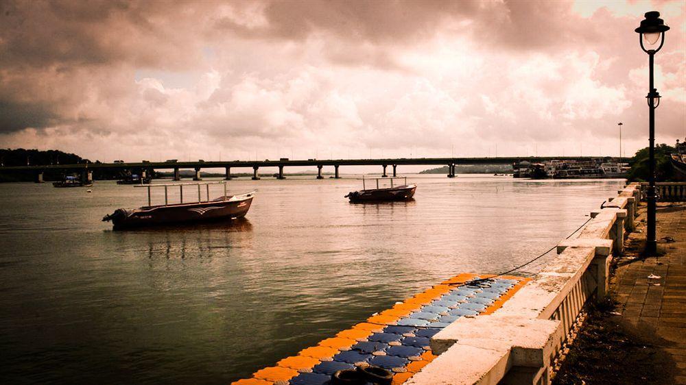 La Maison By Dia Hotels And Homes Panaji Luaran gambar